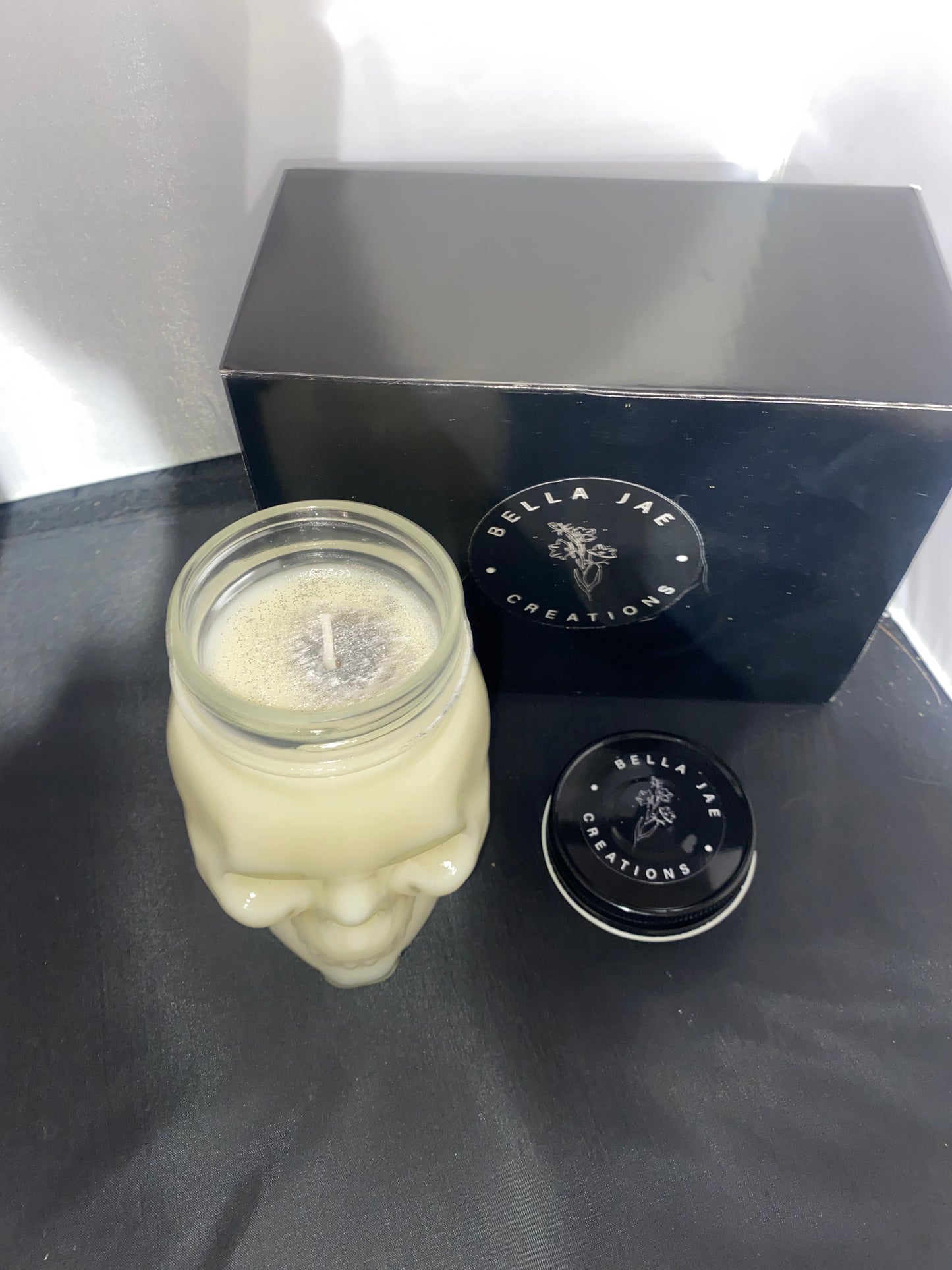 Skull 16oz Scented Candle